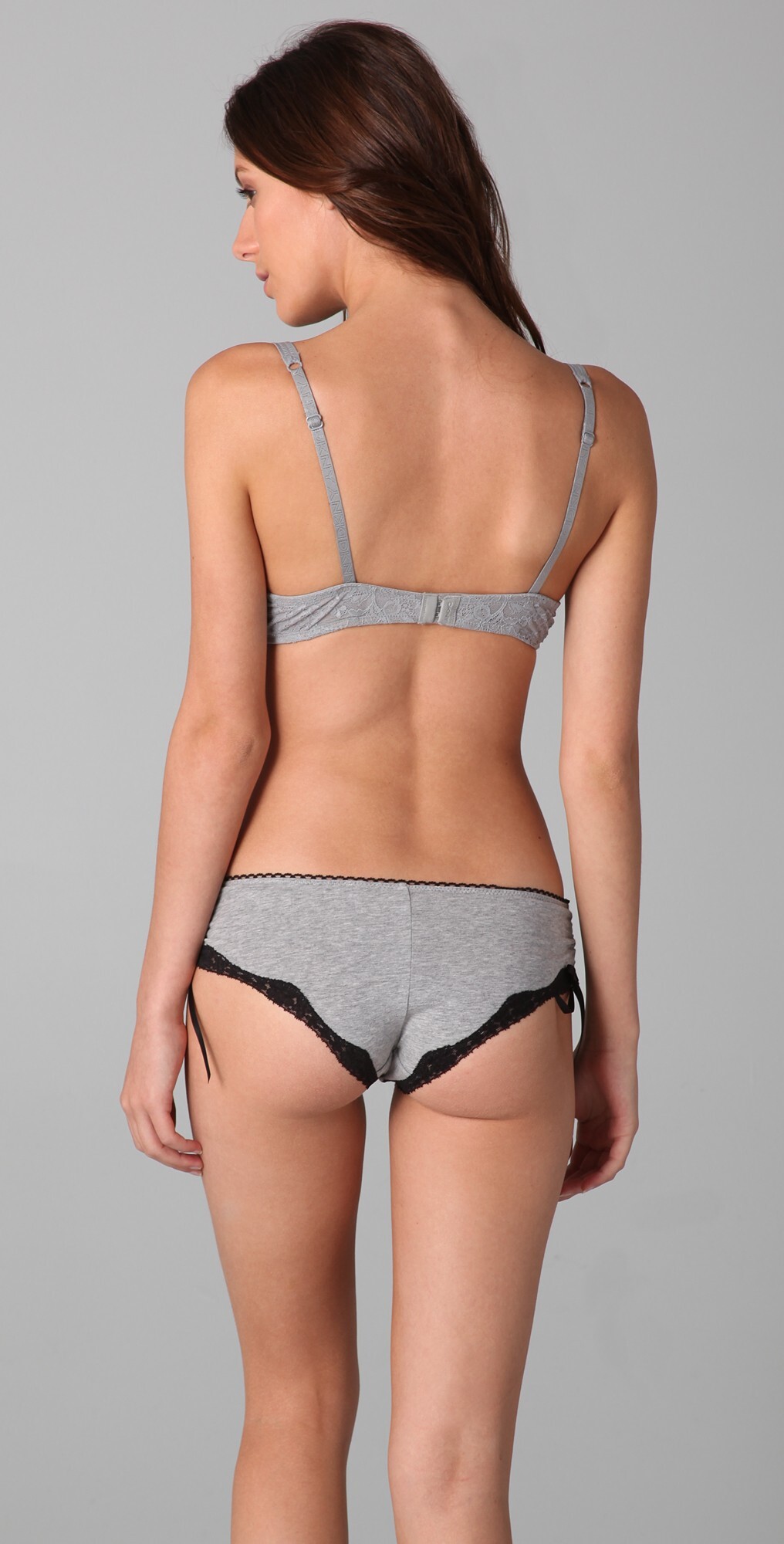 内衣高清写真图片　Alejandra Guilmant - Swimwear for Shopbop